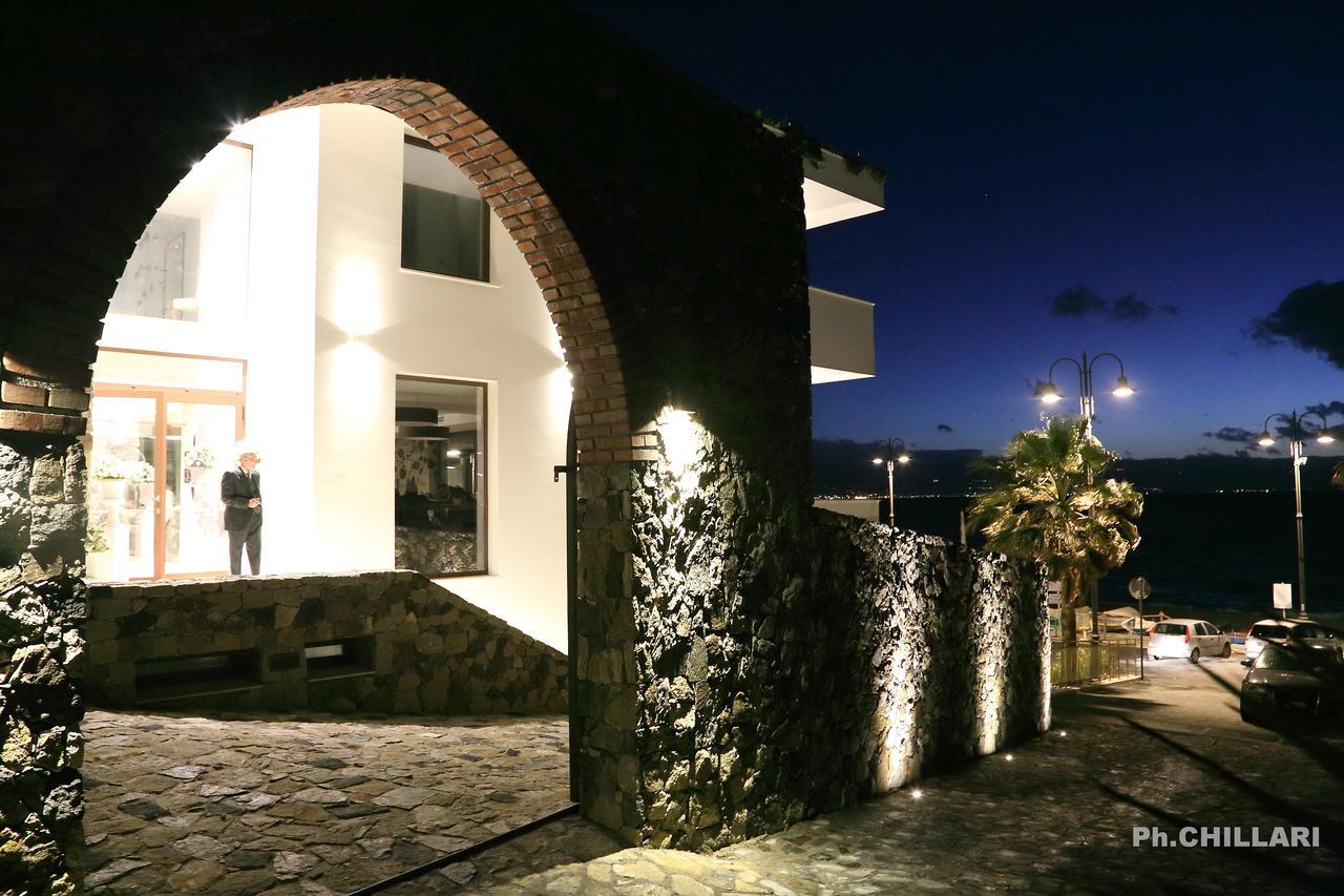 Ngonia Bay Boutique Hotel Milazzo Exterior foto