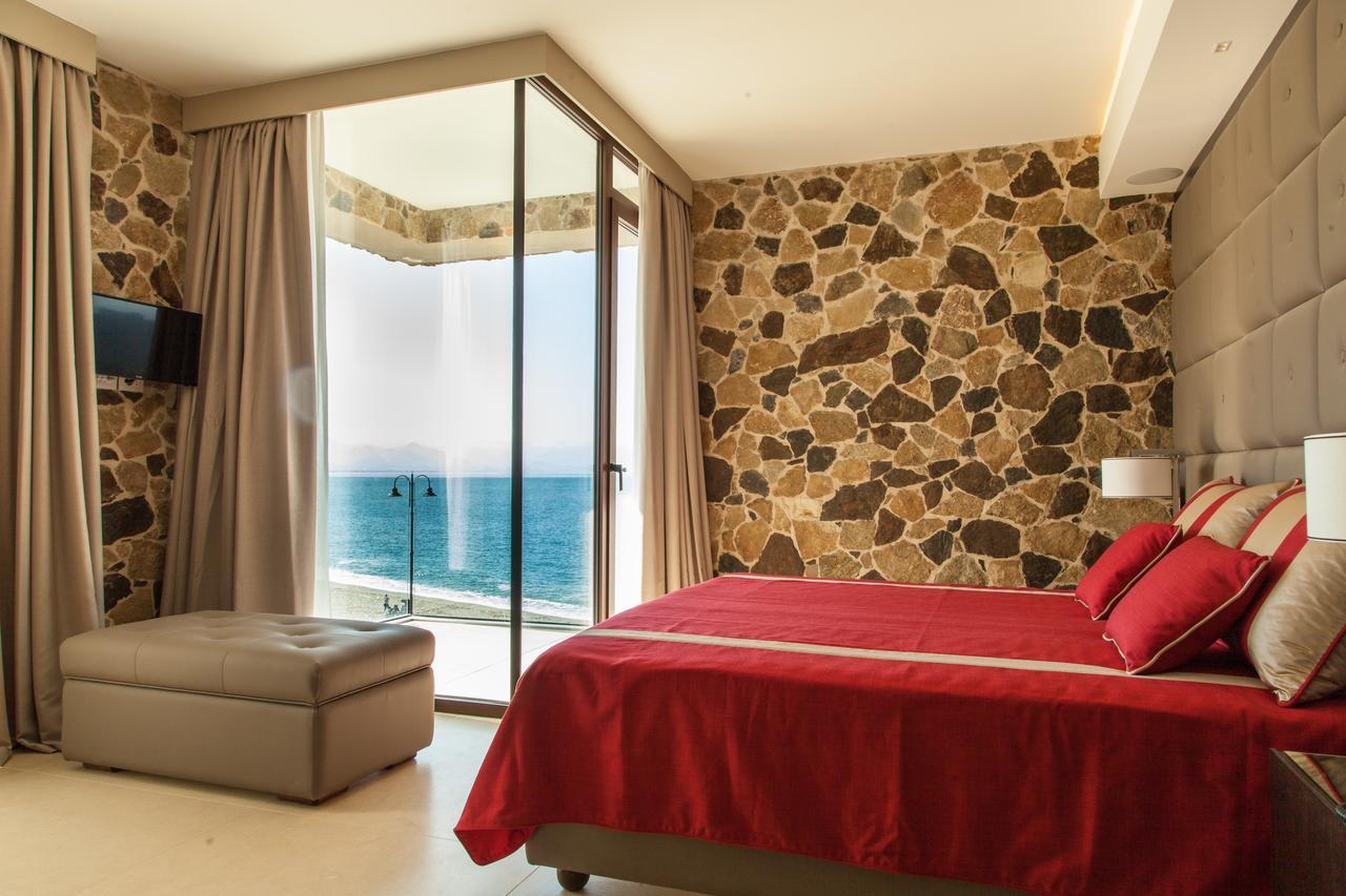 Ngonia Bay Boutique Hotel Milazzo Exterior foto